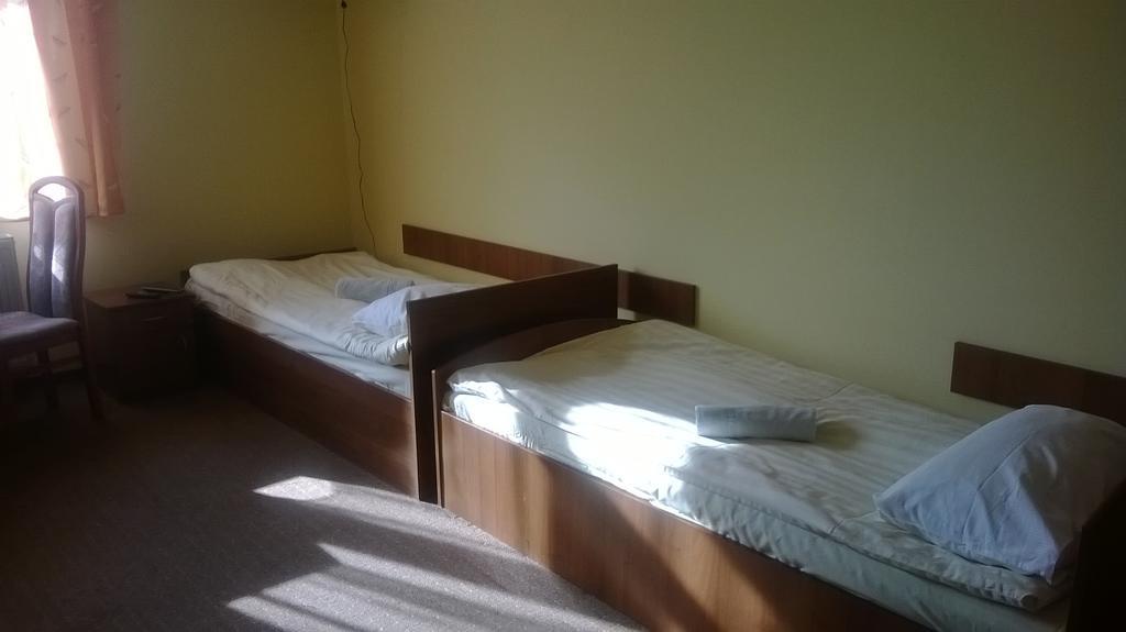 Hostel Milosz Grabowiec  Zimmer foto