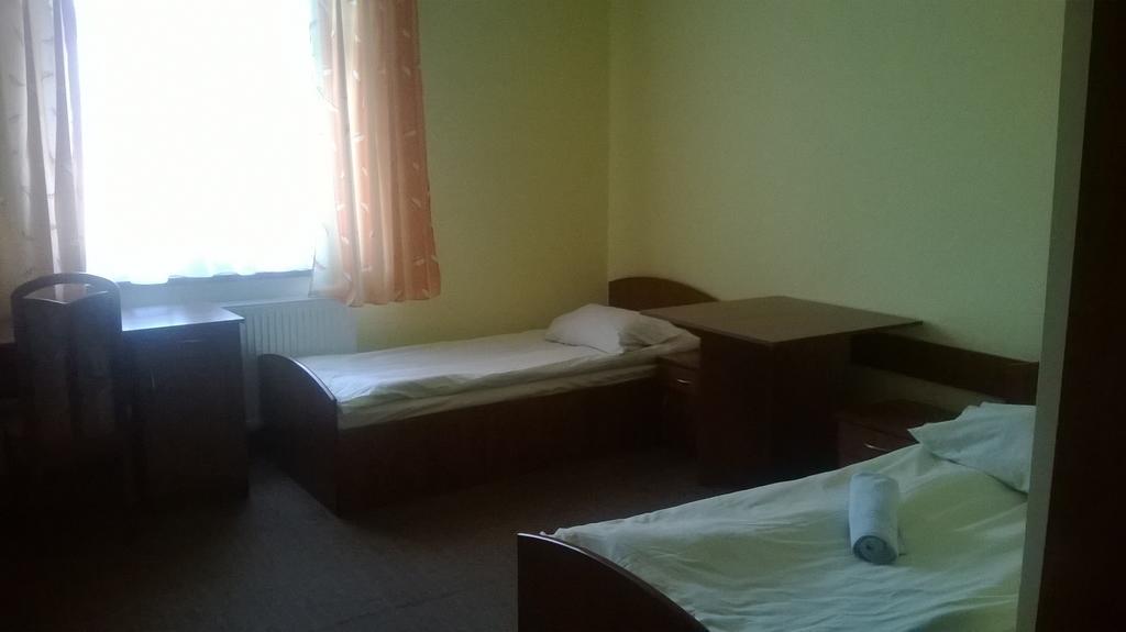 Hostel Milosz Grabowiec  Zimmer foto