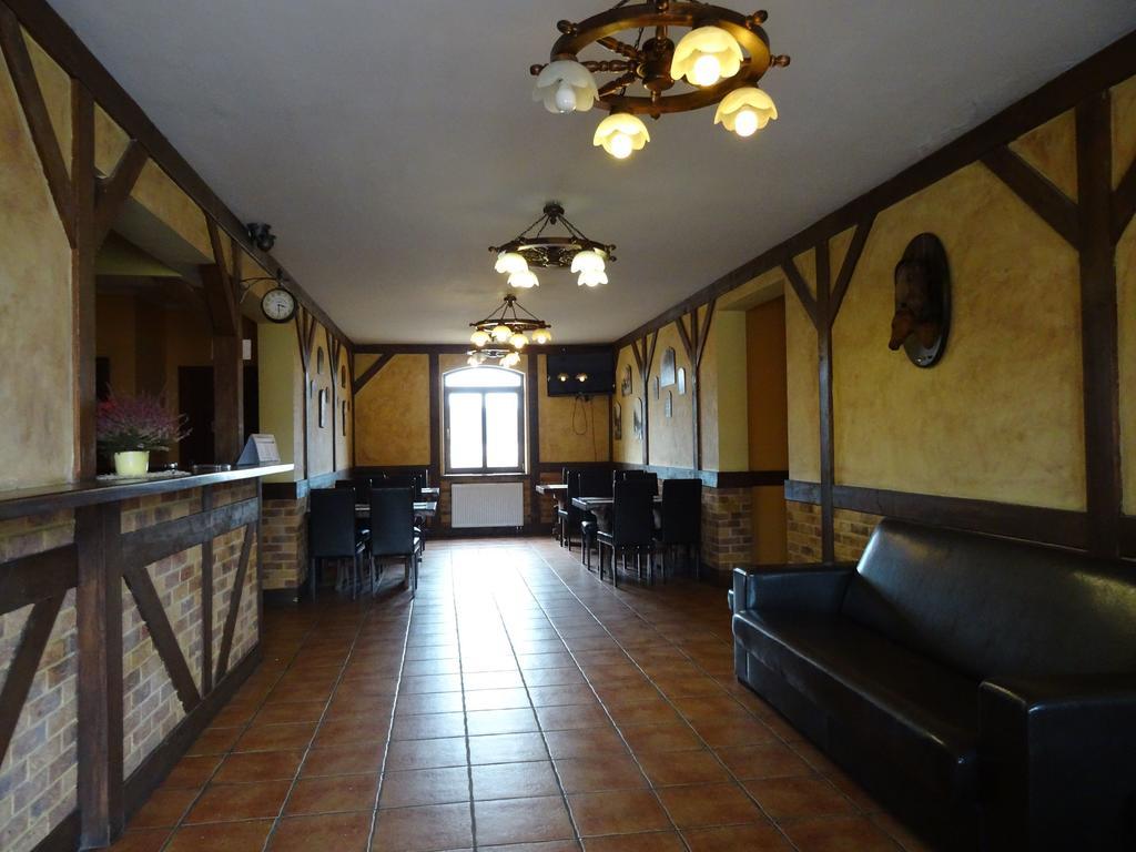 Hostel Milosz Grabowiec  Exterior foto