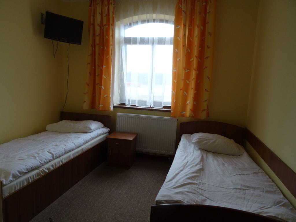 Hostel Milosz Grabowiec  Zimmer foto
